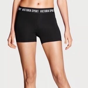 Victoria’s Secret Sport The Player Hot Short in Black Size Small